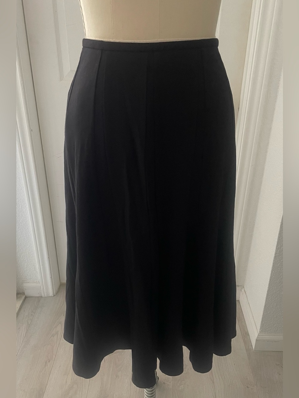 PREMISE STUDIO Premise Black Flared Midi Skirt